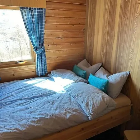 Hébergement de vacances Med Havutsikt Og Stor Terasse! Kvaloya