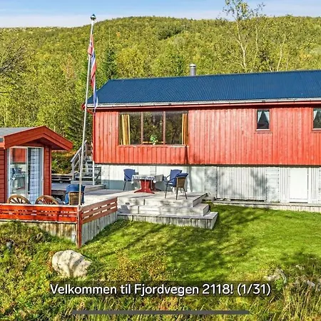 Med Havutsikt Og Stor Terasse! Дом отдыха Kvaloya